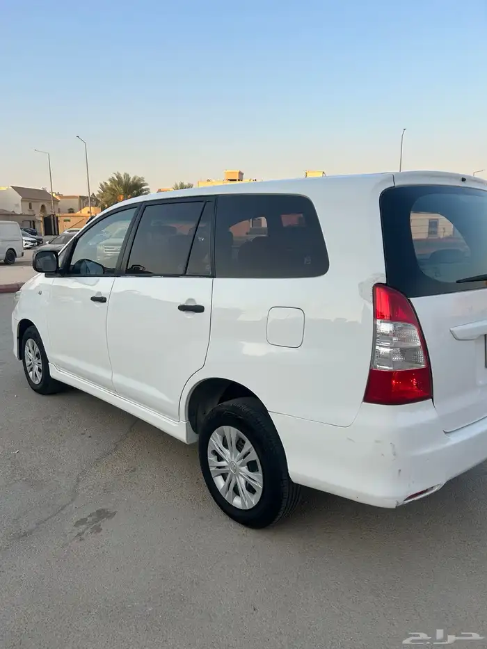 تويوتا انوفا 2014 طيس قير عادي ممشى قليل 11