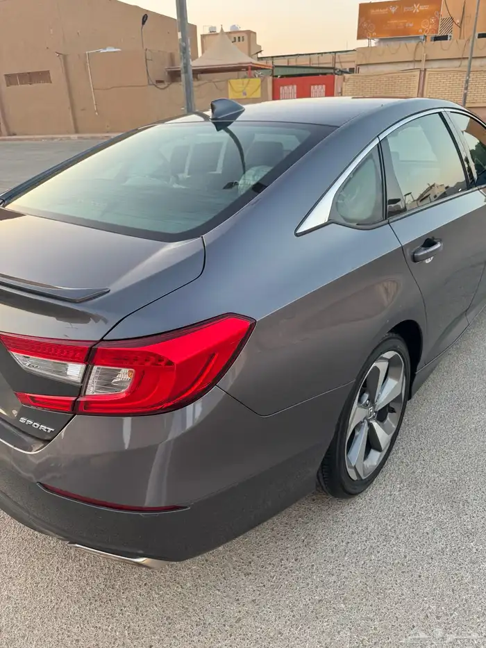 للبيع اكورد 2018 سبورت نظيف جدا 13