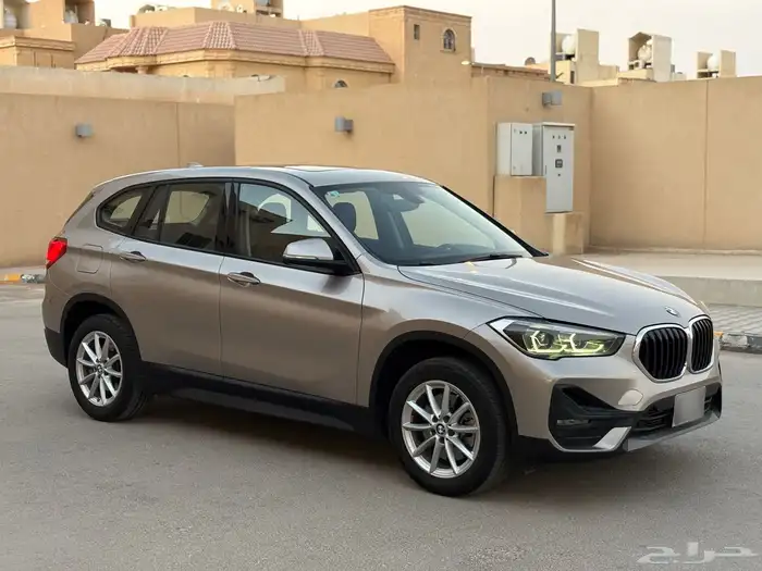 للبيع BMW X1 2022 وكاله 2