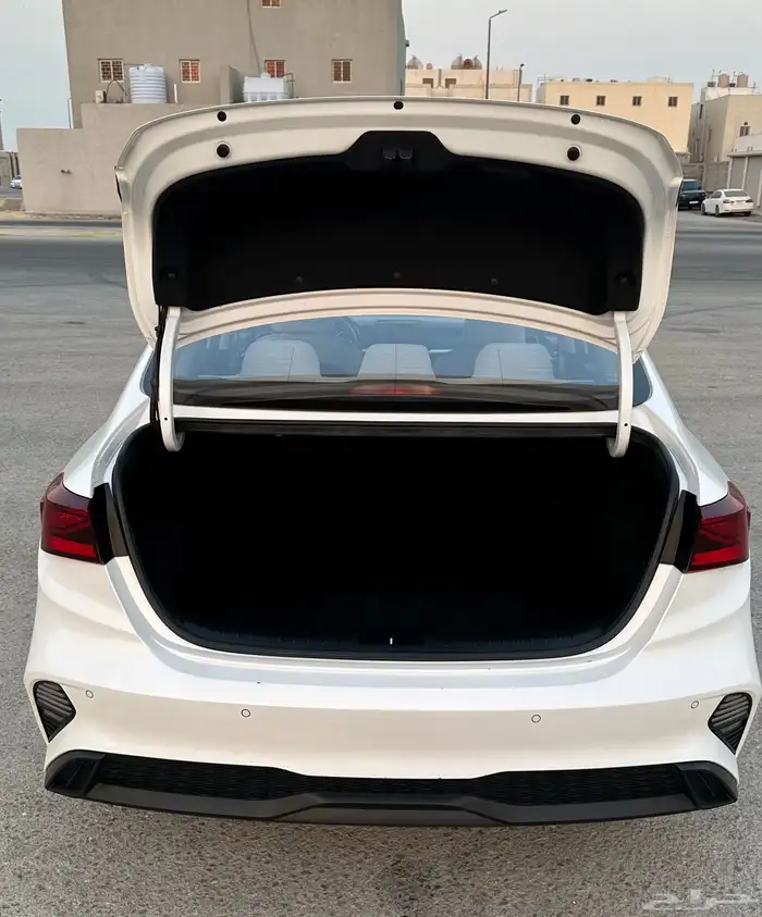 للبيع كيا سيراتو مديل 2023 وكااالة 12