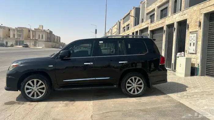 جيب لكزس 2011 1