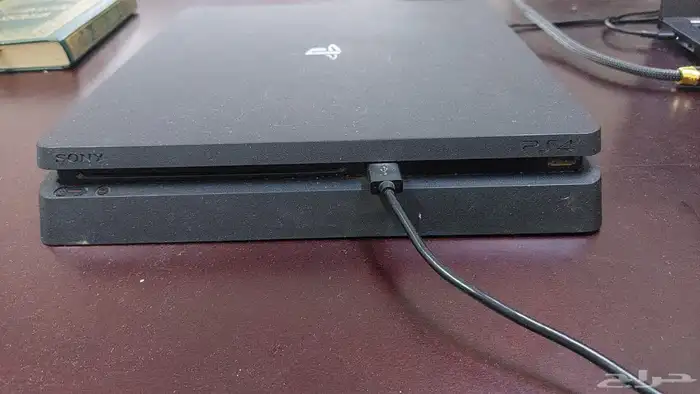 سوني فور حالته جيده جدا 2