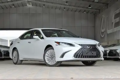 لكزس - ES300 HH هايبرد - 2025 - فل كامل - خليجي index