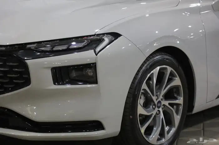 فورد تورس تتانيوم فل كامل شبه الجديد 2025 3