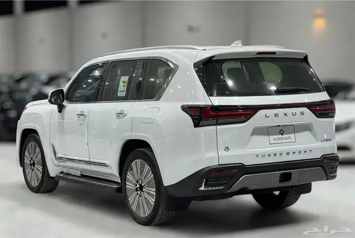 جيب لكزس LX600 BB موديل 2025 فل كامل جديد بريمي . 5