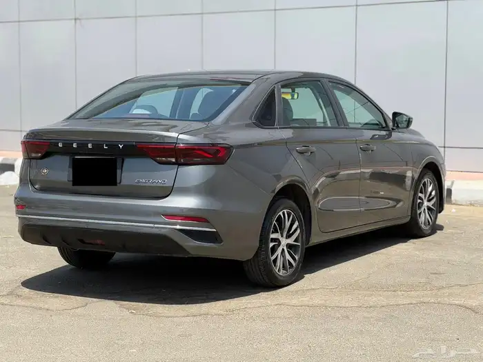 جيلي 7 امجراند 2023 متوفر 10 سيارات بسعر مغري جدا جدا 37