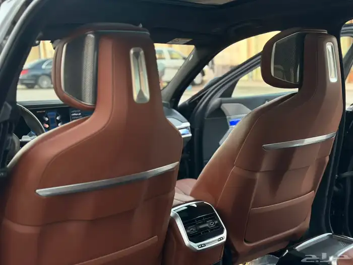 بي ام دبليو 2023 735Li كت M ممشى قليل 33