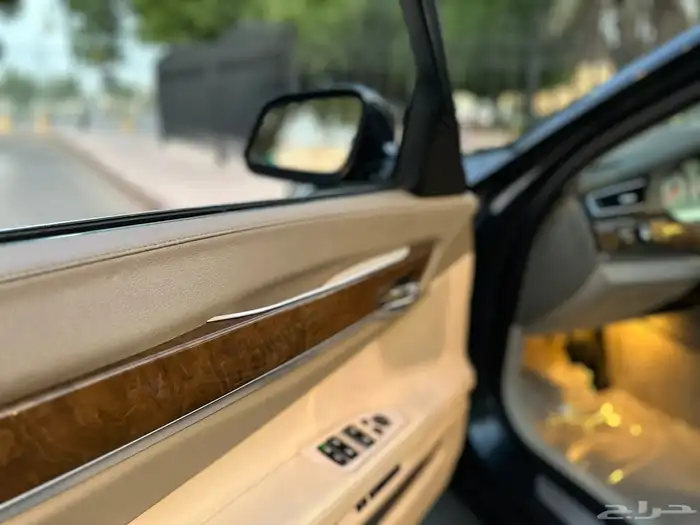 بي أم دبليو il730 32