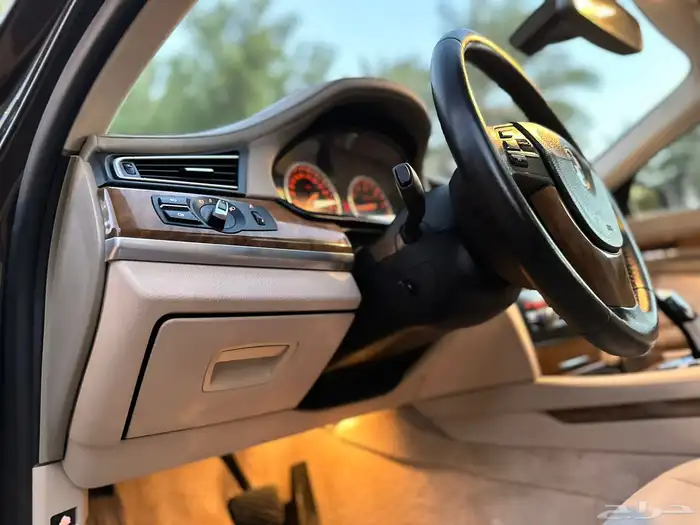 بي أم دبليو il730 11