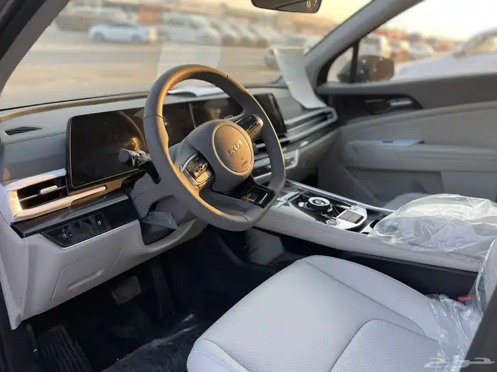 كيا سبورتاج نص فل 2025 4