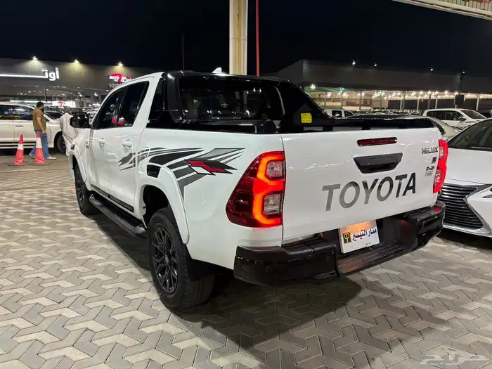 تويوتا هايلوكس 2023 ديزل 5