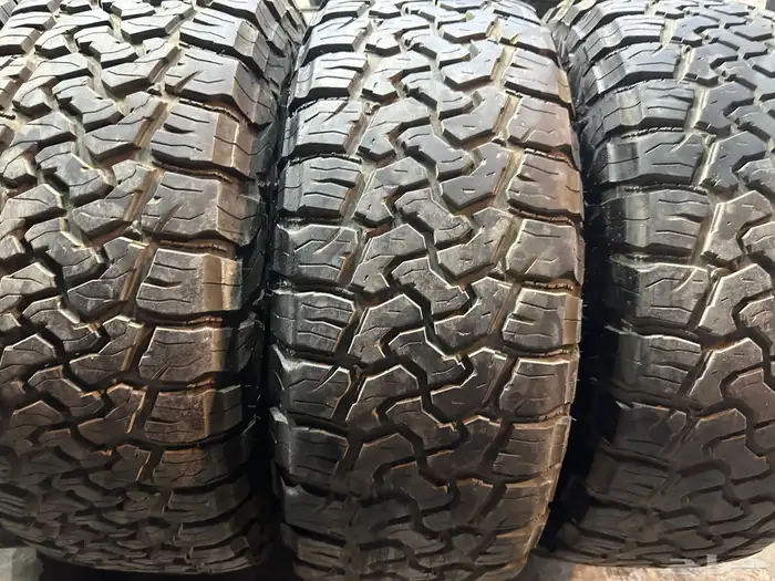 جنوط برايد 6 مسمار مع كفرات حجريه مقاس 17 3