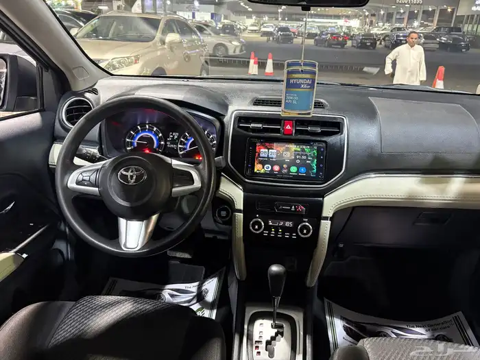 تويوتا رش واجن فضي 2021 بنزين وارد كوريا 6