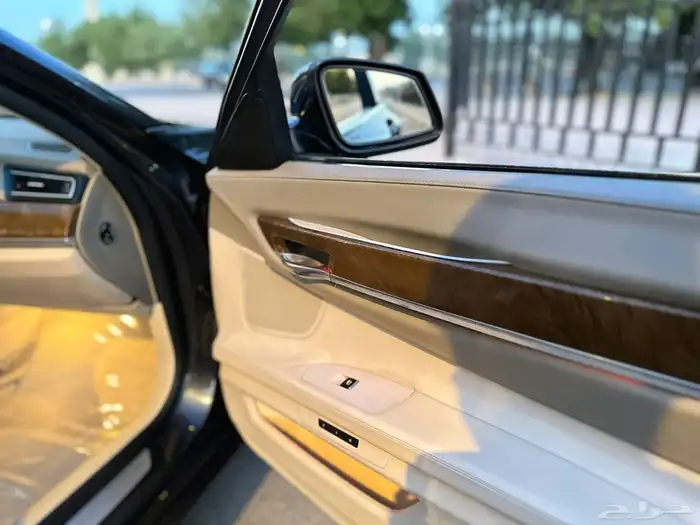 بي أم دبليو il730 33