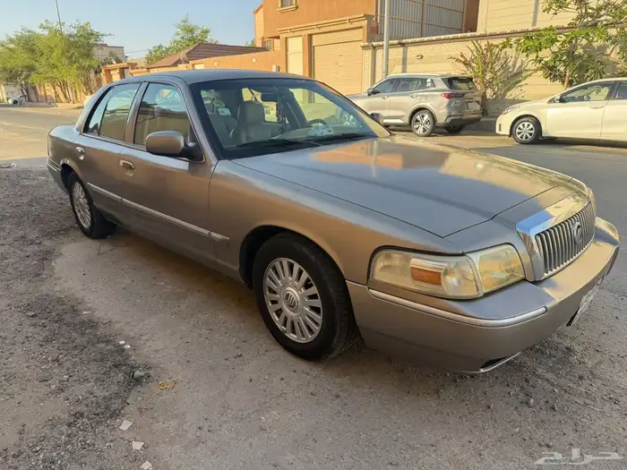 فورد جراند ماركيز 2006 امريكي 4