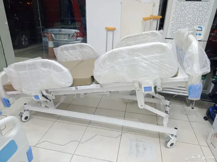 سرير طبي بكج كامل ممتااز 9