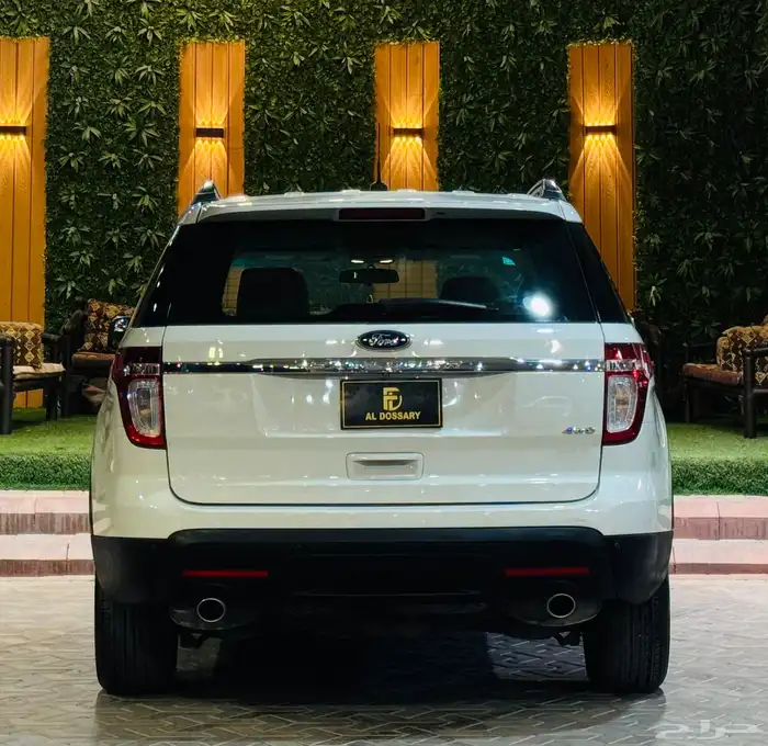 اكسبلور ((2011))بحاله ممتازه 3