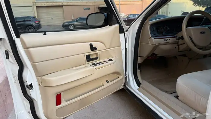 فورد فكتوريا 2011 مخزن 21