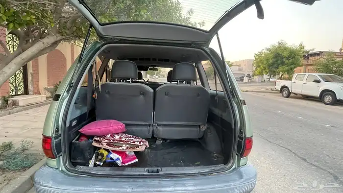 سيارة تويوتا موديل 1999 2