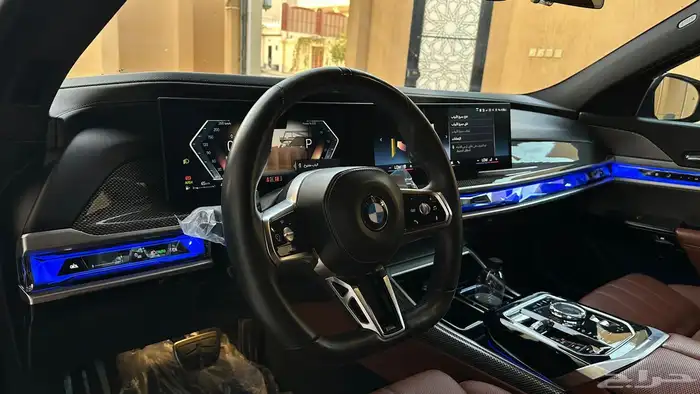 بي ام دبليو 2023 735Li كت M ممشى قليل 24