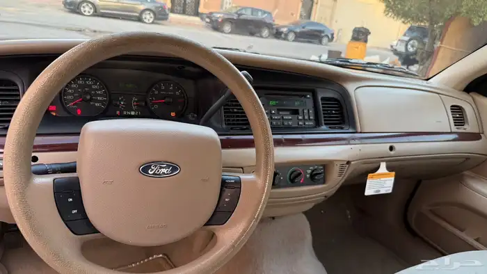 فورد فكتوريا 2011 مخزن 13