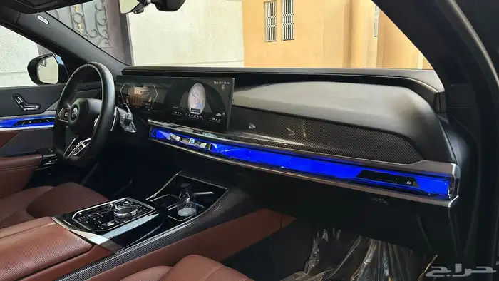 بي ام دبليو 2023 735Li كت M ممشى قليل 21