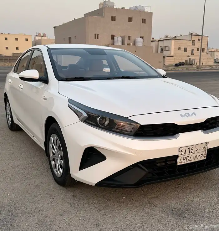 للبيع كيا سيراتو مديل 2023 وكااالة 4