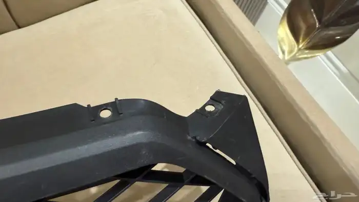 شبك فورد تورس بوليسي من 2013 الى 2019 مع علامة فورد 4