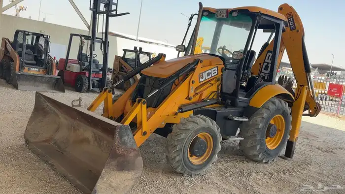 للبيع عرجاء جي سي بي 2012 1