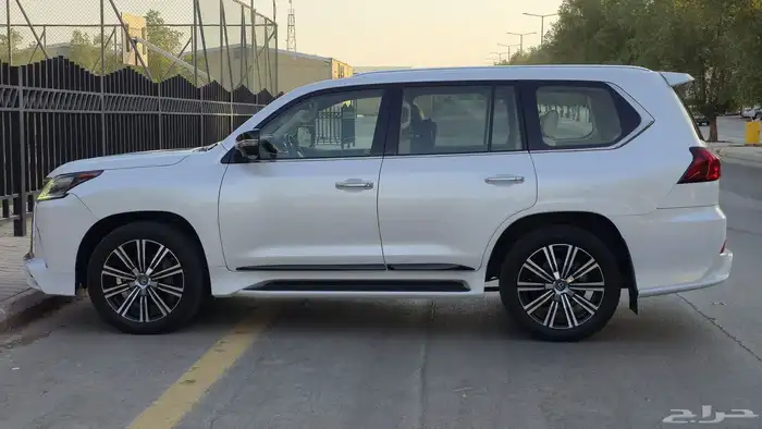 جيب لكزس 2019 3