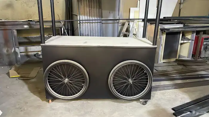 طاولات كورنن بوث استيشن كوشك ستاند جميعها على الطلب 8