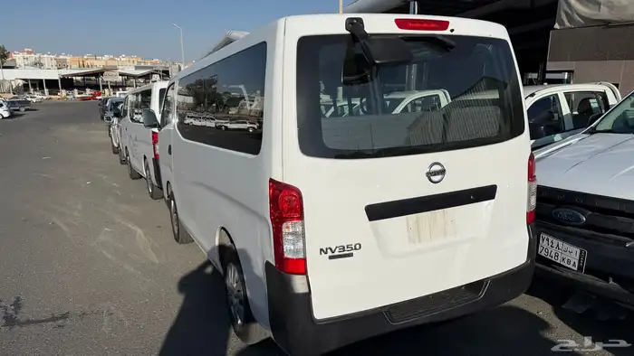 باص نيسان 14 راكب موديل 2016 جير عادي عداد 42 الف 5