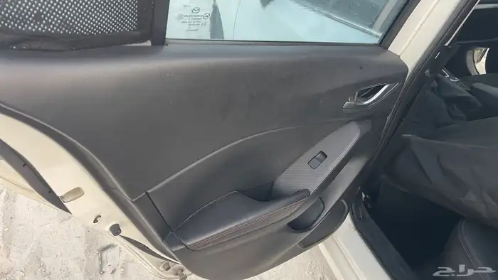 مازدا 3 2015 قطع غيار فقط السياره في البحرين 13