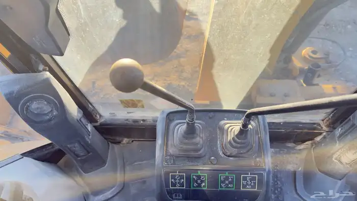 عرجا كاتربلر 422E موديل 2011 نظيف للبيع 3