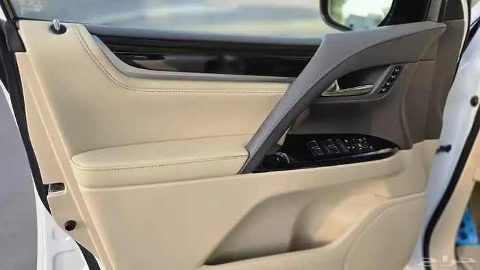 جيب لكزس 2019 19