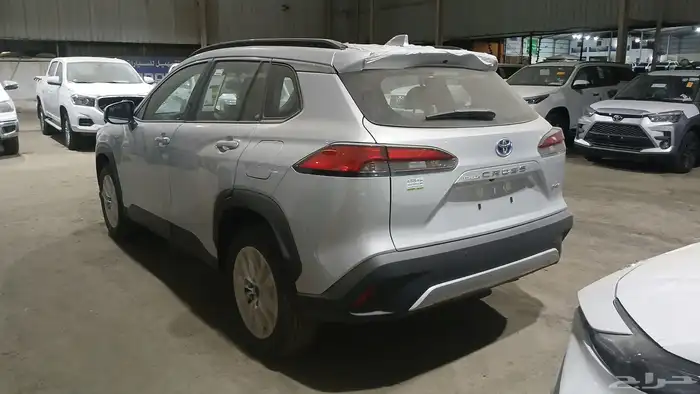 تويوتا كورولا كروس هايبرد 2025 جديدة 0