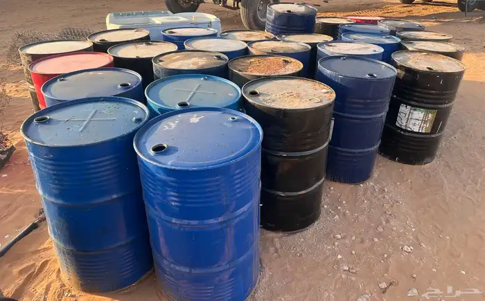 للبيع براميل حديد نظيف 1