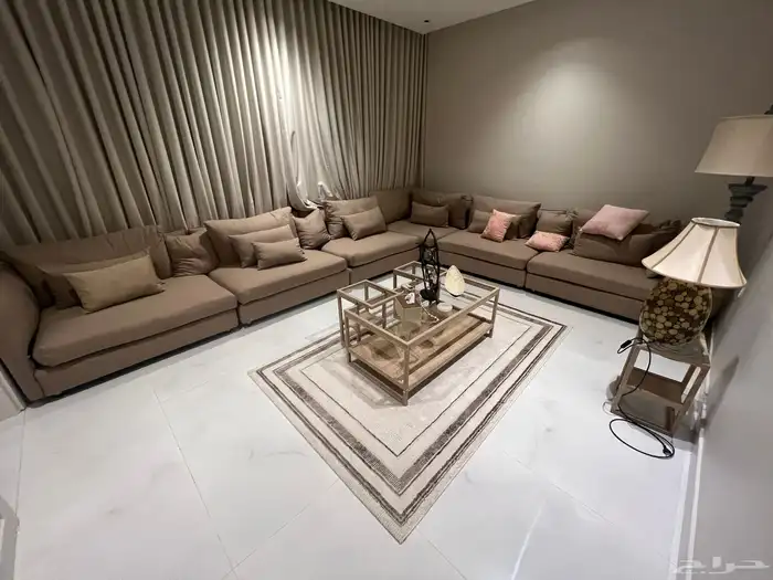 طاولة مجلس 1