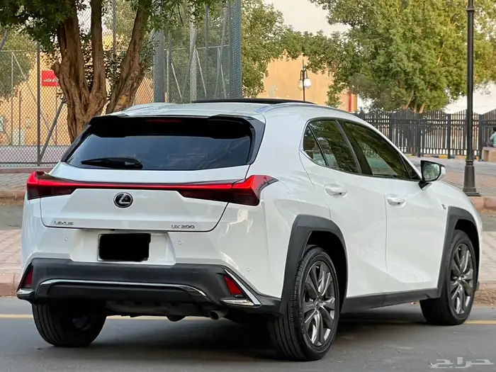 لكزس-UX200-2020(ممشى30الف)اف سبورت بحاله الوكاله 17