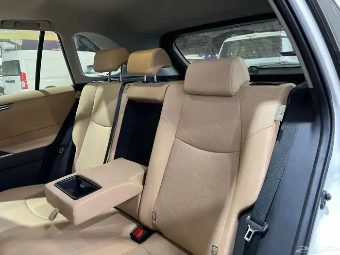 تويوتا   راف فور XLE بنزين فتحة 2023 جديد سعودي 108.100شامل 21