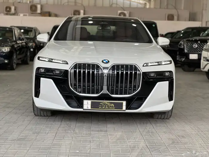 بي ام دبليو 740 موديل 2023 0