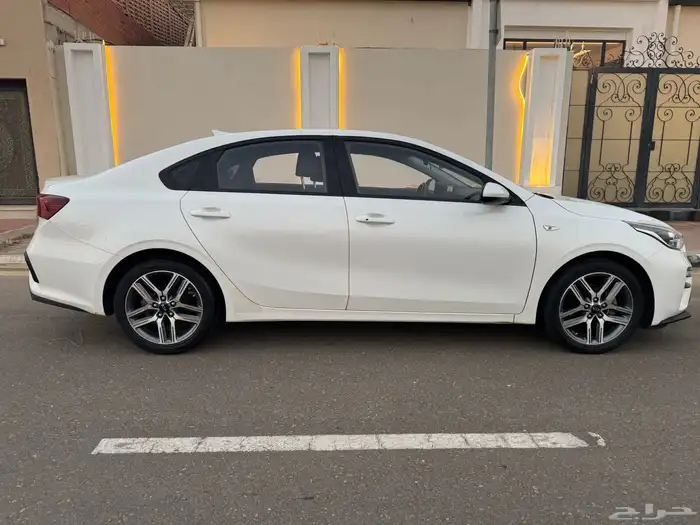 كيا سيراتو وارد كوريا بنزين موديل 2021 2