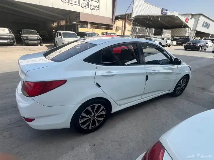 اكسنت موديل 2015 لون ابيض مستخدم الرياض 3