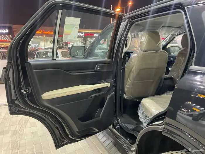 فورد ايفرست 2025 XLS ديزل دبل 7 مقاعد توكيلات الجزيره- 2.0D 11