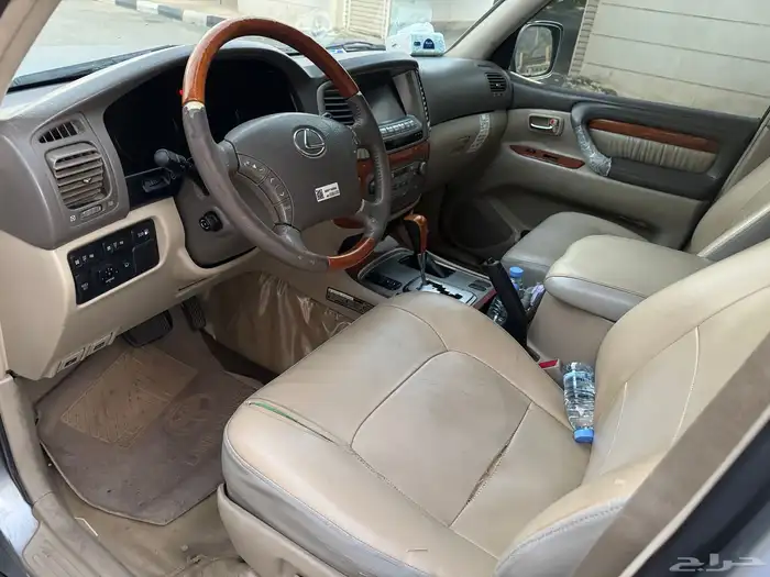 للبيع صالون لكزس 15