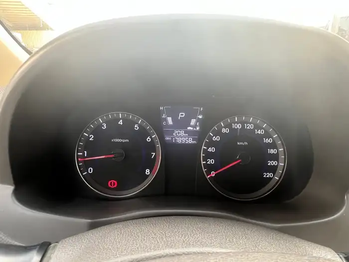 اكسنت موديل 2015 لون ابيض مستخدم الرياض 6