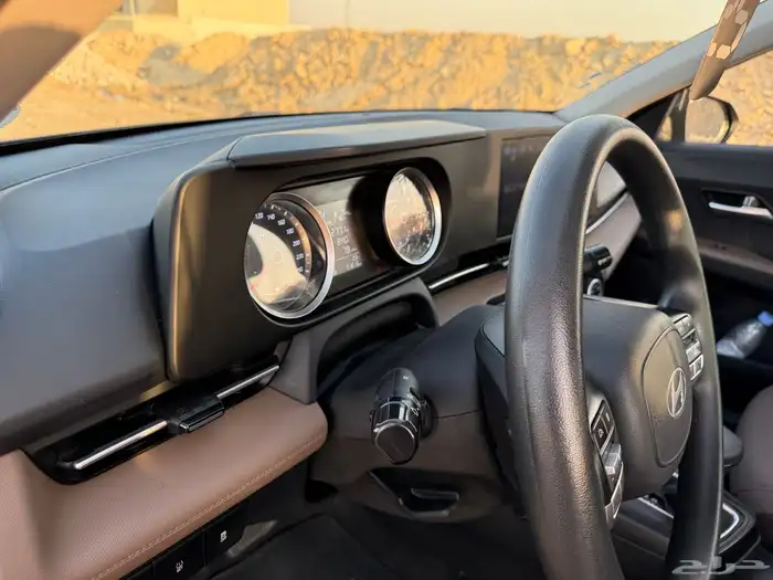 اكسنت 2025 لون رمادي 34