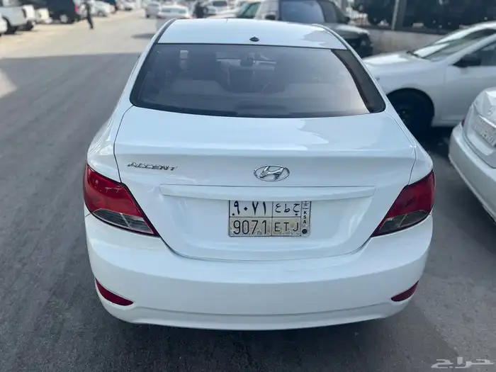 اكسنت موديل 2015 لون ابيض مستخدم الرياض 1