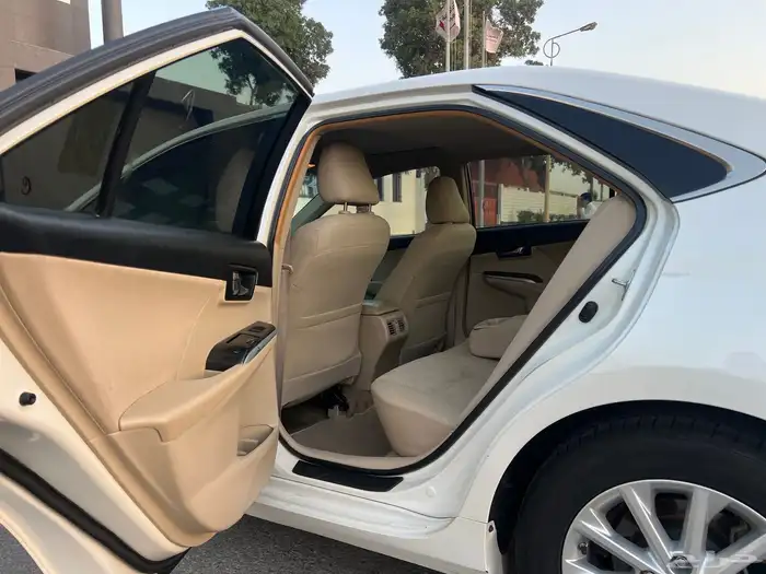 كامري 2017 فل كامل GLX بدي وكاله حتى صدامات وكاله نظيفه جدا 24