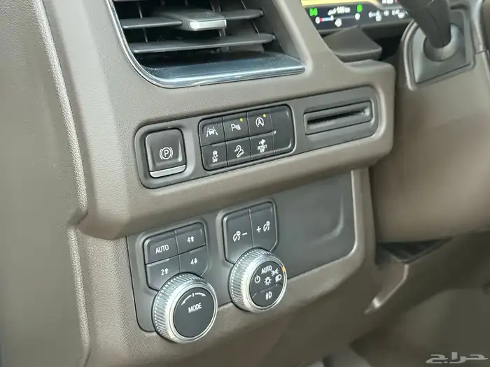 يوكن SLE موديل 2023 قصير دبل شرط 12